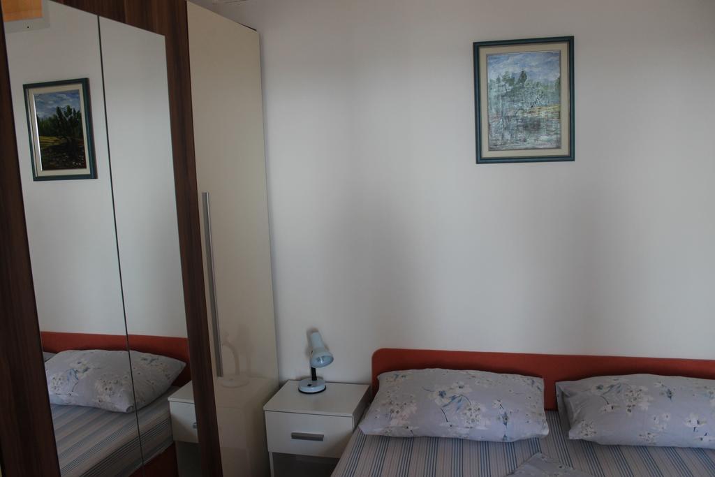 Apartment Nera Pula Ngoại thất bức ảnh